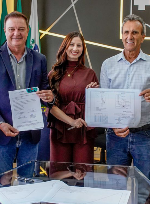 Colombo-assinatura-de-contrato